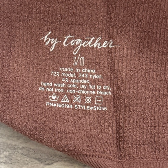 Stylish Women's Blue and Brown Tops - Picture 5 of 6